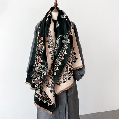 Poncho Reversible Geométrico Versátil - Dos Colores en Uno - Image 15