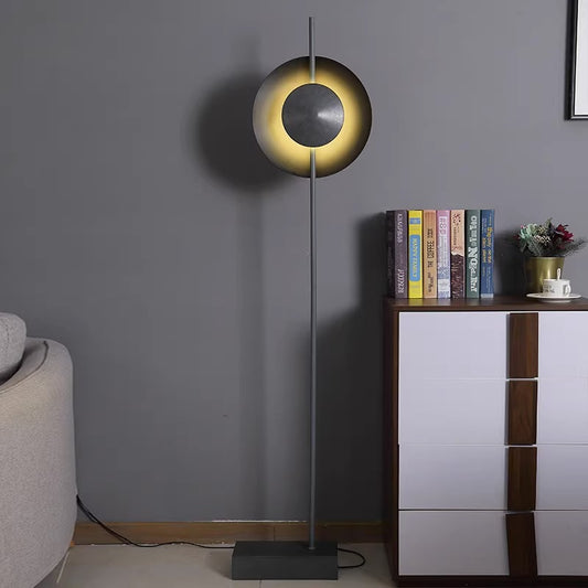 Lámpara de Piso Minimalista con Diseño Geométrico