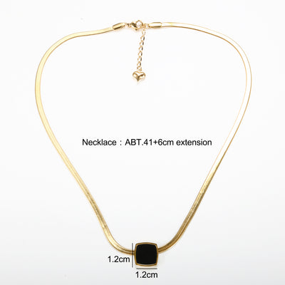 Collar Dorado en Acero Inoxidable - Elegancia Atemporal - Image 2