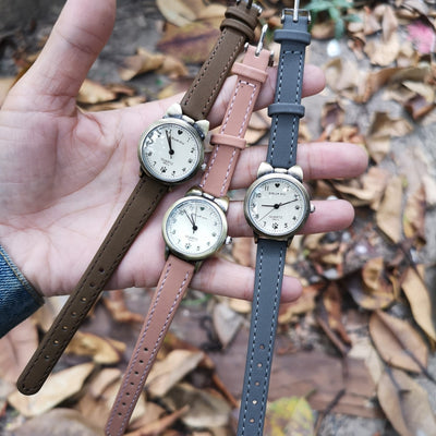 Reloj de Moda Gatito Bronce con Números para Estudiantes - Image 24