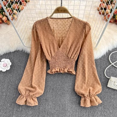 Blusa Estilo Occidental con Escote V, Lunares y Cintura Ajustada - Image 11