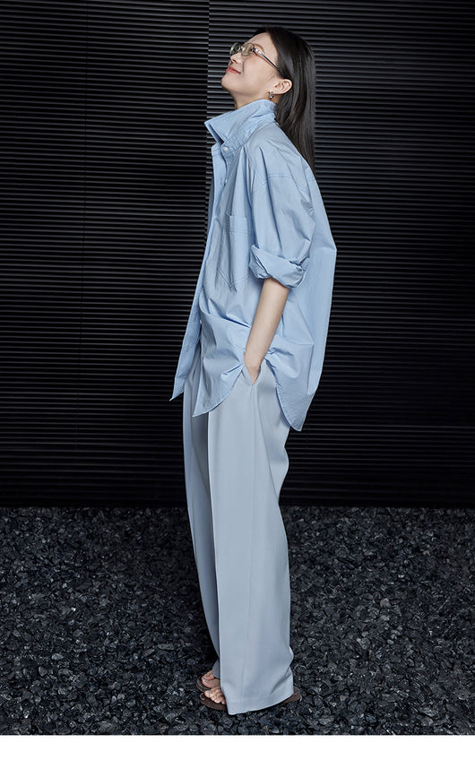 Blusa Minimalista Suelta Azul de Manga Larga para Mujer - Image 12