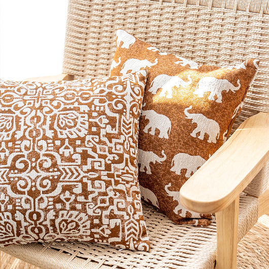 Cojín Decorativo Étnico con Tejido Teñido de Elefante