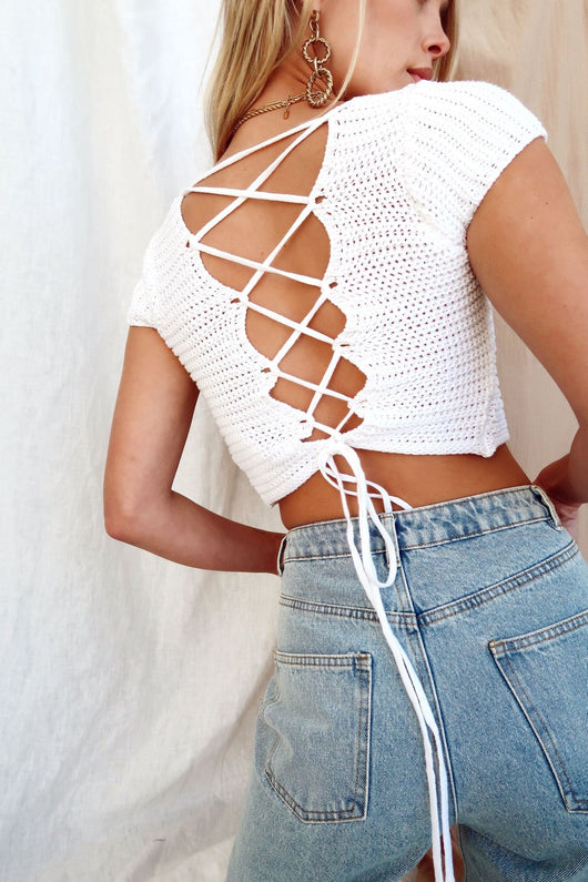 Crop Top Manga Corta con Estampa Luna - Diseño Moderno y Fresco - Image 4