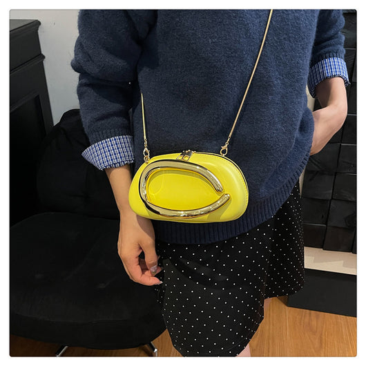 Bolsa Pequeña Vintage con Cadena de Metal y Mochila Crossbody - Image 14