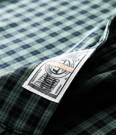 Camisa de Cuadros Retro Clásica de Manga Larga - Image 19