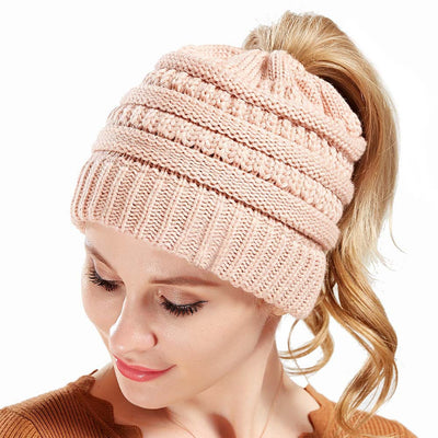 Gorro de Lana Tejida en Colores Sólidos para Mujer - Image 10