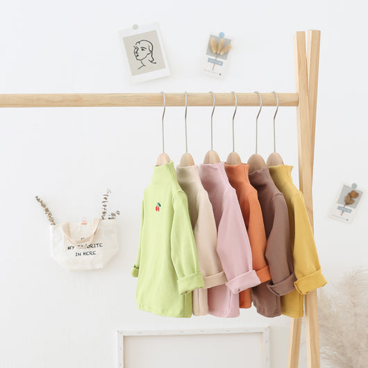 Leggings Infantiles con Cuello Alto y Bordado de Cerezas - Image 11
