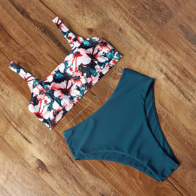 Black push-up bikini top with high-waisted bottoms featuring a white and red leopard print. - Image 50
