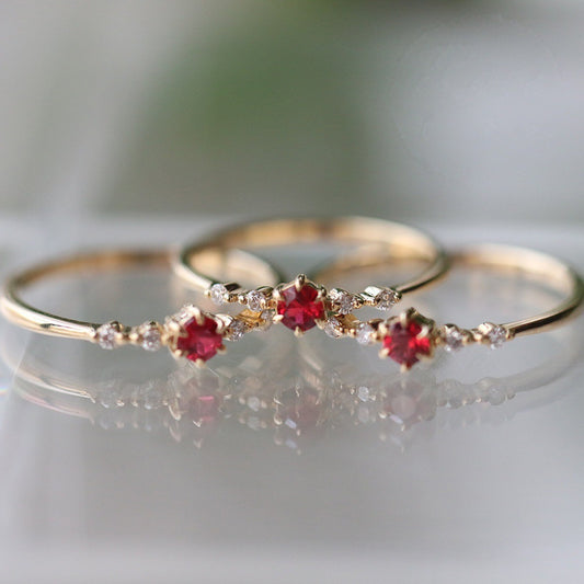 Anillo de Compromiso y Boda en Oro 16k con Rubí y Diamantes para Mujer