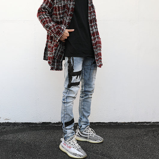 Jeans Slim Fit con Estampado Graffiti, Diseño Desgastado y Ajuste Entallado - Image 9