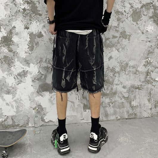 Shorts de Mezclilla Oscura con Estampado Tie-Dye y Bordes Deshilachados - Image 12