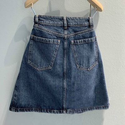 Falda Denim con Abertura Frontal, Perlas y Diamantes - Image 6