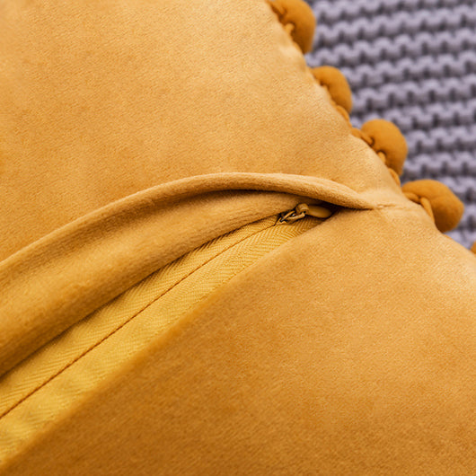 Funda de Almohada Terciopelo con Bolas de Pelaje - Image 16