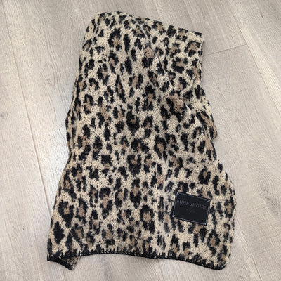 Pañuelo Triangular Estampado Leopardo - Abrigo Versátil para Primavera y Otoño - Image 8
