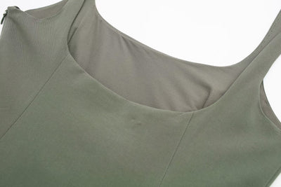 Camiseta Ajustada de Cuello Redondo sin Mangas con Volantes - Image 15