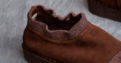 Zapatos de Cuero Vintage con Suela Blanda y Pliegues Artesanales - Image 8