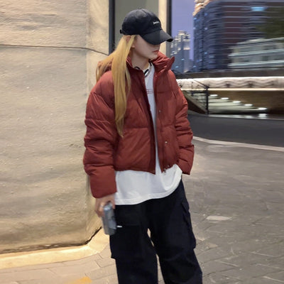 Chaqueta Corta Acolchada con Capucha para Mujer - Image 10