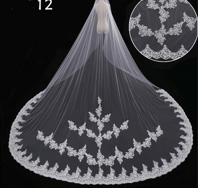 Vestido de Novia Lujo con Cola Larga y Velo de Hada Mágica - Image 36