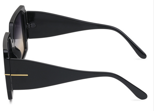 New ladies fashion personality black oversized square sunglasses with gradient lenses and gold-tone 'T' accents. - Image 14