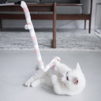 Juguete Resistente para Mascotas con Pluma - Varita Anti-Mordida - Image 3