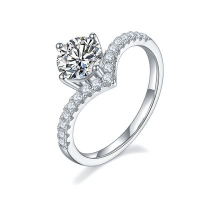 Anillo de Moissanita en V de 1 Quilate - Estilo Coreano Moderno - Image 2