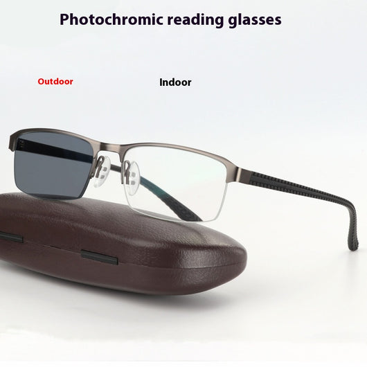 Gafas de Lectura Fotocromáticas con Armazón de Aleación y Protección Solar - Image 2