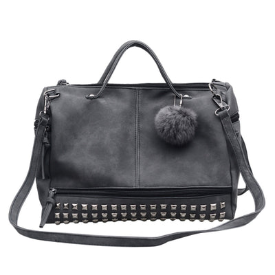 Bolso de Hombro en Cuero Nobuck con Remaches - Image 7