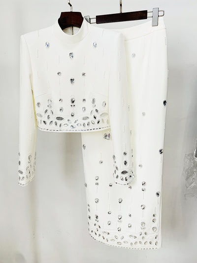 Conjunto Elegante con Top Corto y Falda Larga - Detalles de Diamantes y Abalorios - Image 12