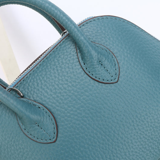 Bolso Bandolera de Cuero Genuino para Mujer - Diseño Minimalista - Image 15