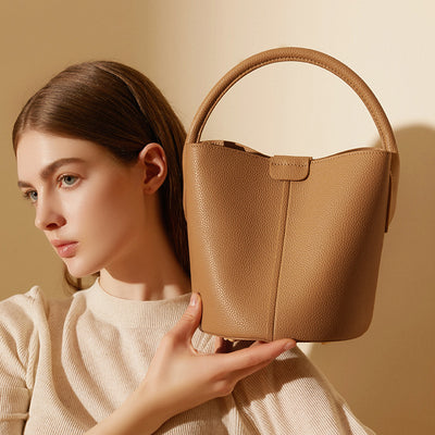 Bolsa Crossbody de Cuero Genuino para Mujer - Diseño Bucket - Image 11