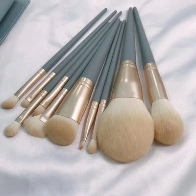 Set Completo de 10 Brochas de Maquillaje Profesional - Image 9