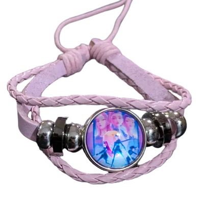 Pulsera de Cuero K-POP DEMON HUNTERS - Edición Fangirl