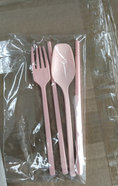 Juego de Comida Infantil Mickey Mouse en Fibra de Trigo - Plato, Cubiertos y Palillos - Image 17