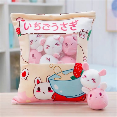 Bolsa Grande de Snacks Deliciosos y Peluches Suaves - Image 20
