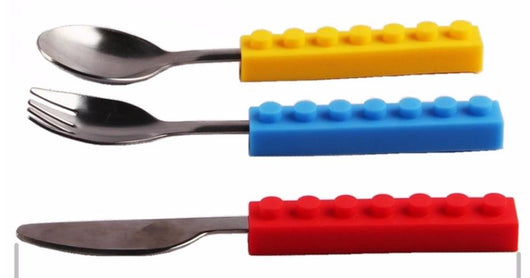 Set de Cubiertos Portátil para Niños - 3 Piezas en Silicona y Acero Inoxidable - Image 3