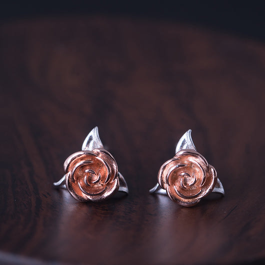 Pendientes de Rosa: Joyería Elegante y Creativa