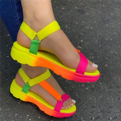 Sandalias Planas con Velcro y Colores Arcoíris para Mujer - Image 4