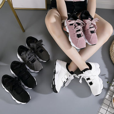 Zapatillas Deportivas Oversized con Cordones - Diseño Contemporáneo