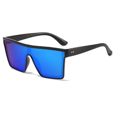 Fashion one-piece large rim sunglasses with a transparent champagne frame and brown gradient lenses. - Image 22