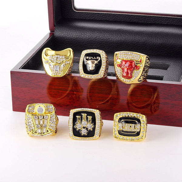 Juego de Anillo Campeón Chicago Bulls en Caja de Madera