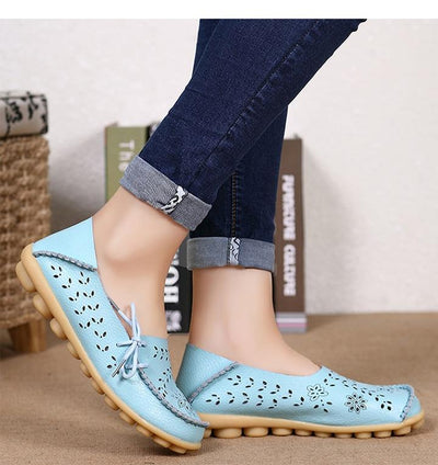 Zapatos Bajos Cómodos para Mamá con Diseño Perforado - Image 2