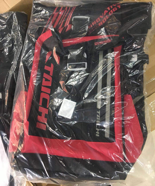 Mochila Impermeable para Motocicleta con LED - Bolsa de Viaje Resistente - Image 6
