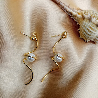 Aretes de Perla en Espiral - Image 4