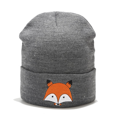 Gorro de Lana Bordado Premium - Image 4