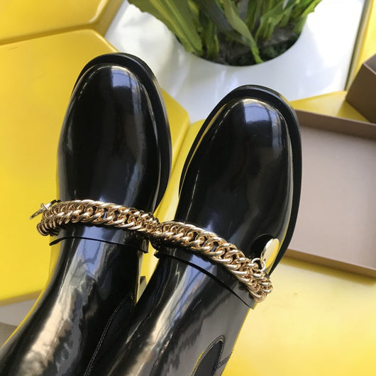 Botas Mujer Tacón Medio con Cadena Metálica y Punta Redonda - Image 5