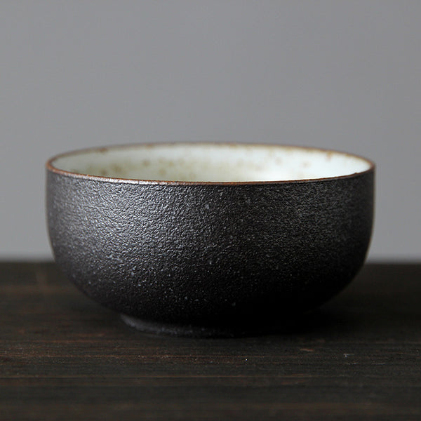 Taza de Cerámica Japonesa Artesanal para Té - Image 5