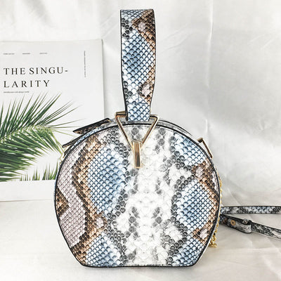 Bolso de Mano con Cadena Versátil - Image 4