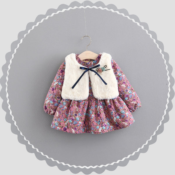 Conjunto de Falda y Blazer para Niñas con Detalles de Terciopelo