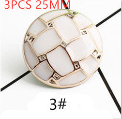 Broche Decorativo para Ajustar Ropa - Image 20